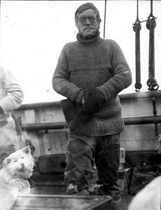 Ernest Shackleton al final de una expedición anterior.